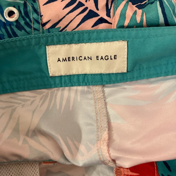 American Eagle swim trunks - Picture 5 of 6